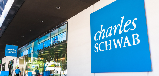 Charles Schwab hyn në sektorin e kriptove