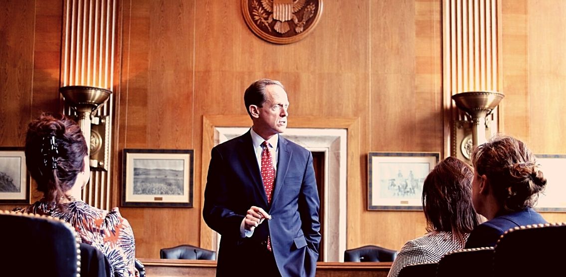 Senator Toomey Urges SEC For More Clarity Regarding Crypto