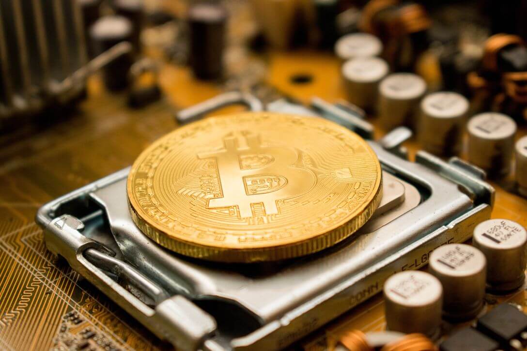 Should You Invest in Bitcoin? Don’t Ask the Billionaires, Follow their Money